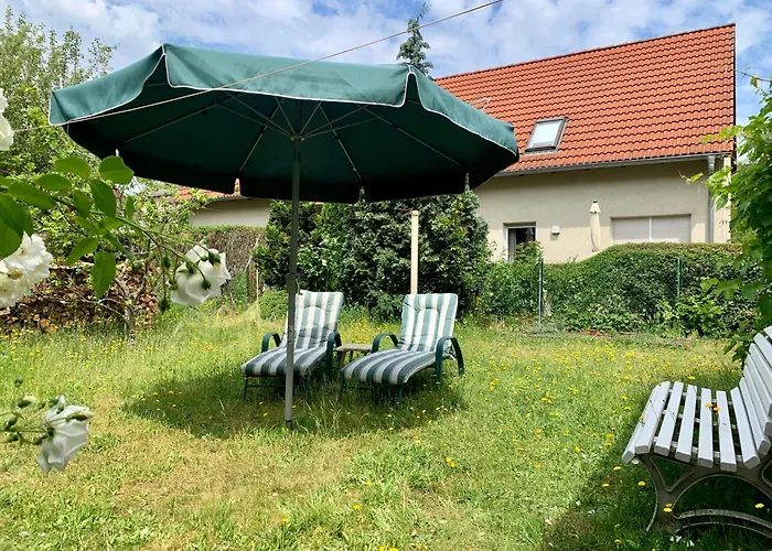 Grosse Ferienwohnung Mit Loggia Und Garten In Cottbus