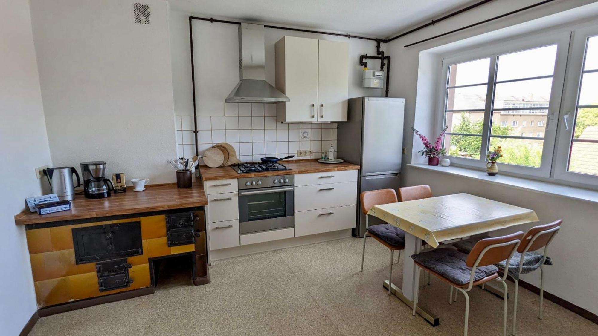 Grosse Mit Loggia Und Garten In * Cottbus